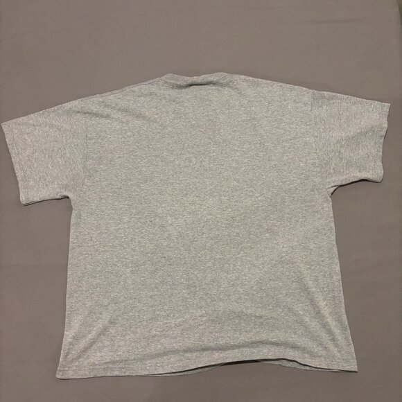 Disney T Shirt XL Gray Grumpy Graphic Snow White Y2K Casual Short Sleeves - Picture 4 of 6